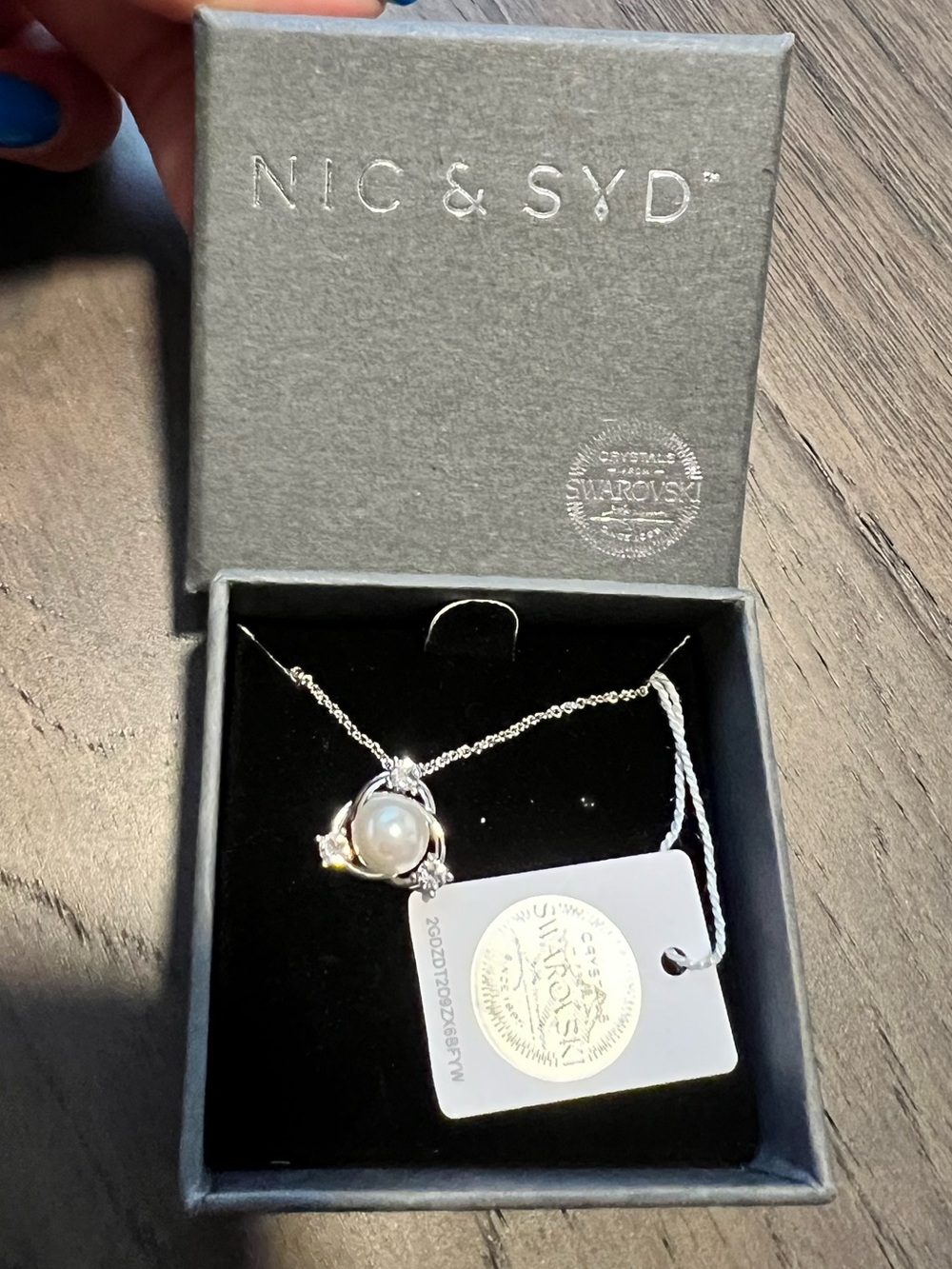 Nic & Syd Silver Pearl Necklace with Swarovski Crystal